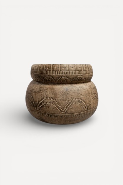 כדים ואגרטלים